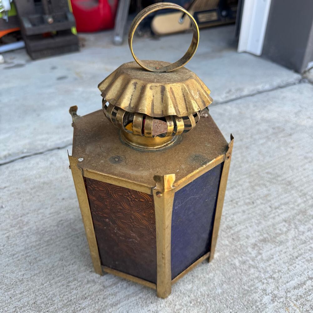 VTG Brass and Stained Glass Lantern Hanging Home Decor Candle Tea light Holder
